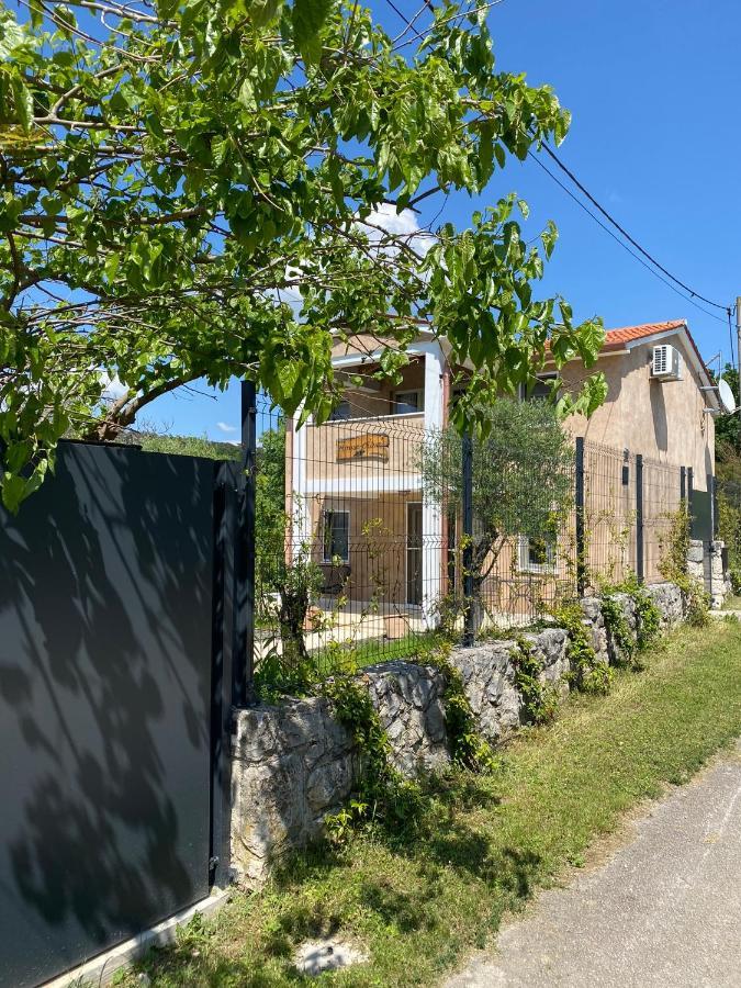 Wellness House Oliva With Heated Salt Water Pool, Sauna & Jakuzzi Labin  Exterior foto