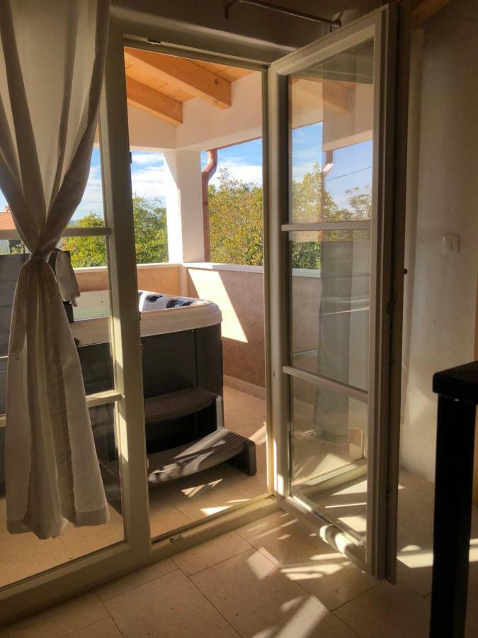 Wellness House Oliva With Heated Salt Water Pool, Sauna & Jakuzzi Labin  Exterior foto